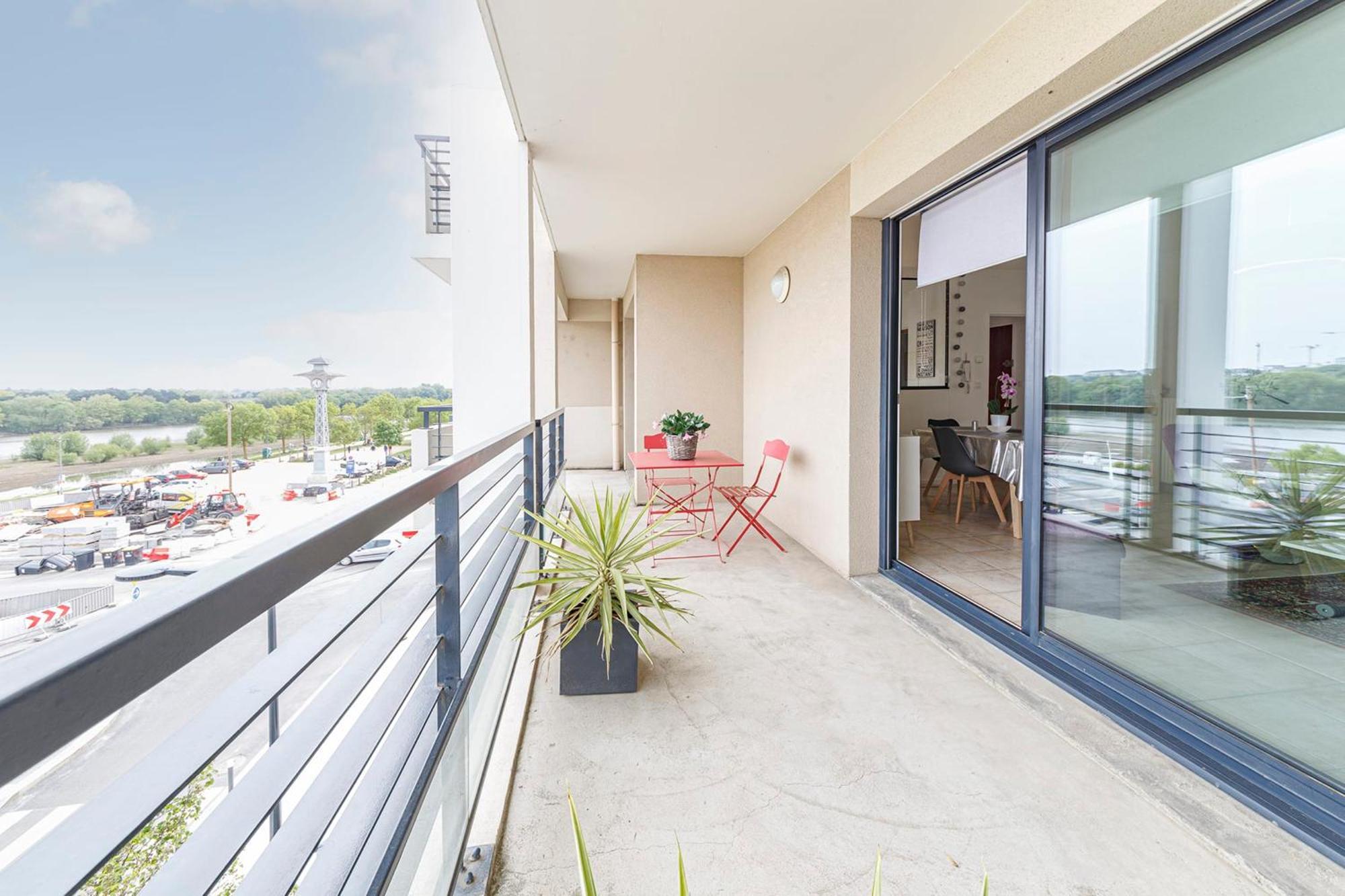 L'Aragon Wifi Balcon Vue La Maine Apartment Angers Exterior photo